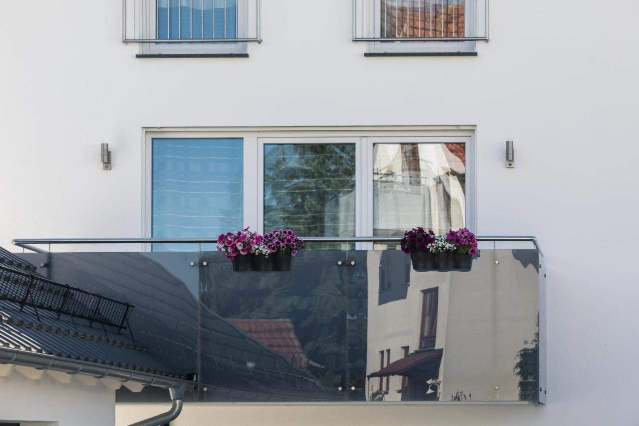Ferienwohnung Am Zeppelin Hangar FDH Exterior foto